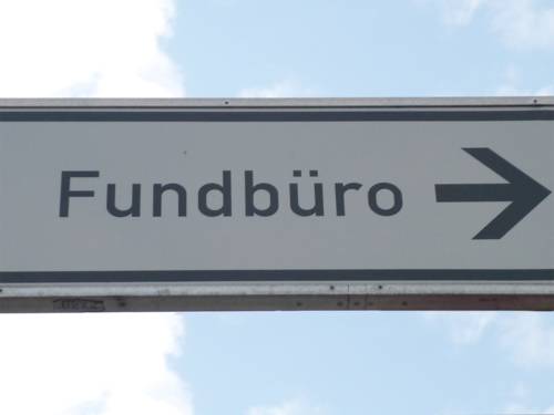 Hinweisschild zum Fundbüro