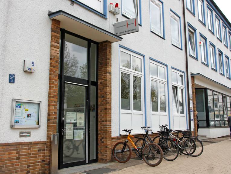 Außenansicht des Bürgeramtes Herrenhausen
